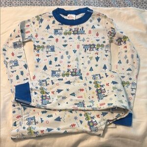 Hanna Andersson Kids Pajama Set with Winter Train Design